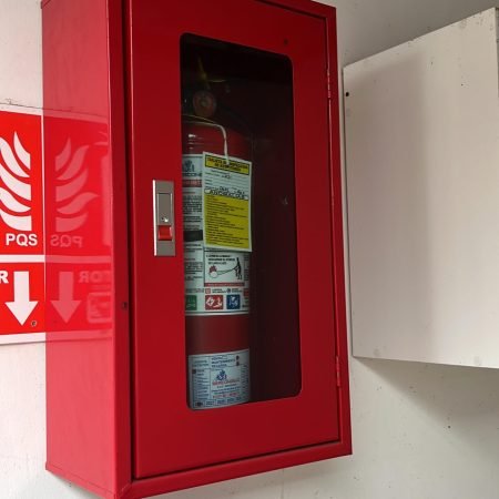 Instalación de Extintores en Gabinete